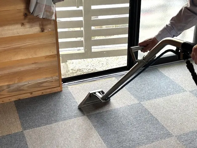 店舗 事務所清掃お任せ下さい。ビル技能士が３0年の実績と経験で迅速丁寧に致しますサービスの画像