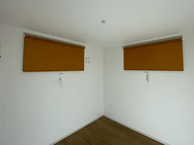 カーテンレール・ロールスクリーン・プリーツスクリーン・ウィンドウトリートメントサービスの画像