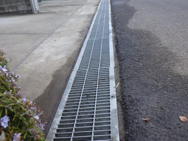 ◆20m以内一律価格◆回収料金含む◆追加料金無し◆33000円から◆サービスありサービスの画像