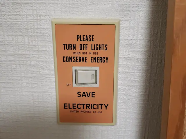 スイッチがつかない！コンセントが壊れてしまった！そんな時は交換(修理)を致しますサービスの画像