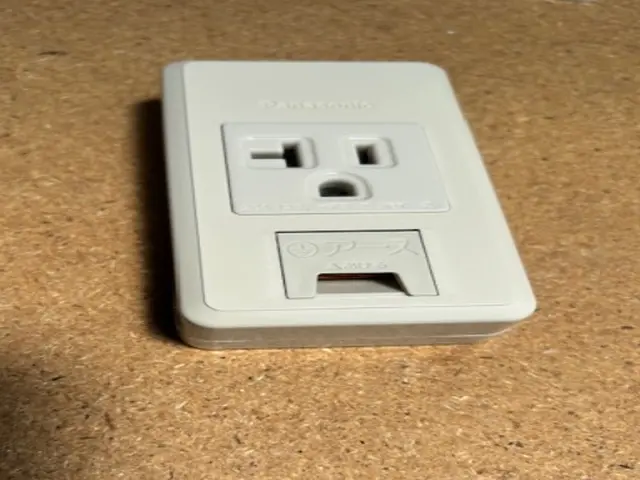 室内コンセント増設・電気スイッチの修理 / 修理（交換） 写真の店長が伺いますサービスの画像