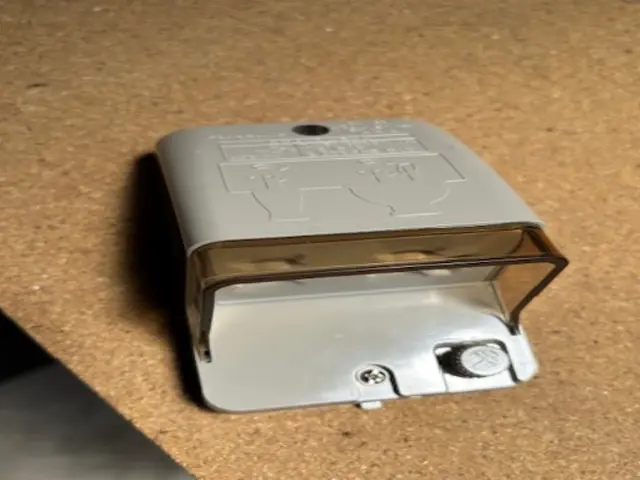 室内コンセント増設・電気スイッチの修理 / 修理（交換） 写真の店長が伺いますサービスの画像