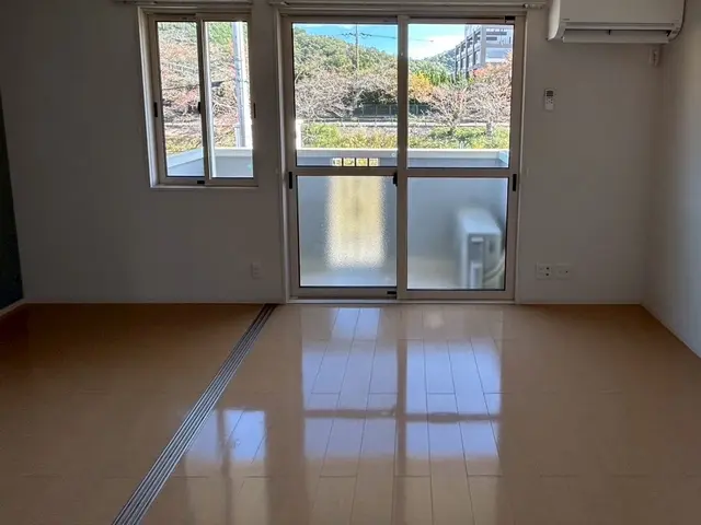 お客様のお力になります！経験と知識を活かしてどんな床の汚れもピカピカにします！サービスの画像