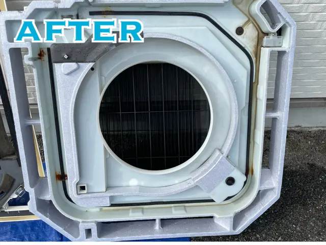 丁寧な作業で徹底洗浄！駐車代は当社負担、アフターフォローばっちり！！サービスの画像