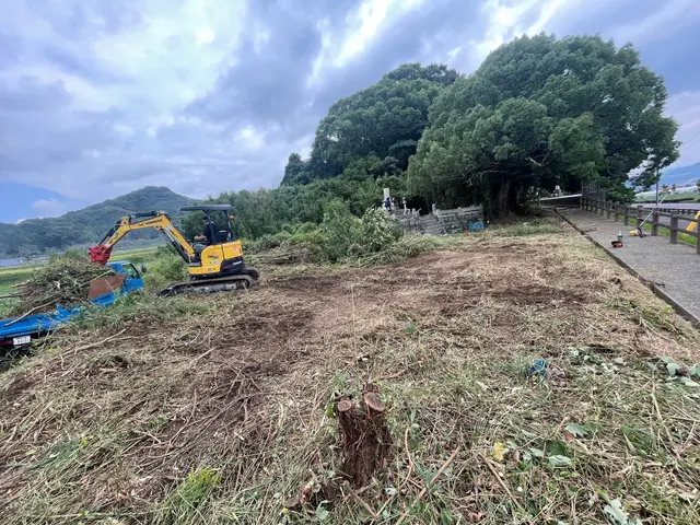 シーズン到来ご予約、お問い合わせ急増中！お庭のお手入れお任せ下さい☆サービスの画像