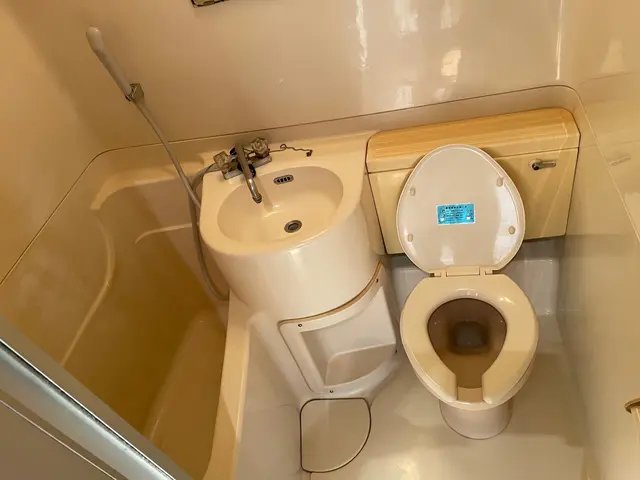 トイレ臭いが強くなってきた方、換気扇クリーニングで循環効率◯サービスの画像