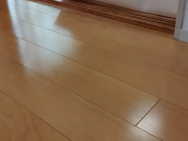 業界18年の経験でフローリングを新しく生まれ変わらせます！まずはお気軽にご相談をサービスの画像