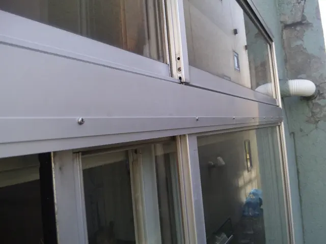 網戸張り替え・網戸新規作成対応可能＜女性スタッフ同行OK＞年中無休でご対応中サービスの画像