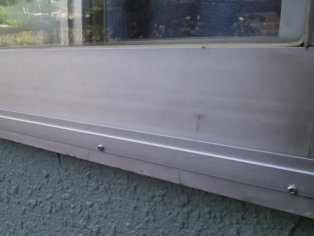 網戸張り替え・網戸新規作成対応可能＜女性スタッフ同行OK＞年中無休でご対応中サービスの画像