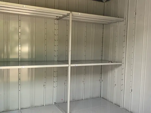 イナバ物置など設置施工サービスの画像