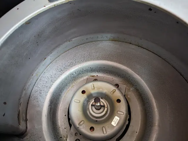 レンジフードの中って気になっていてもなかなか手を出せないですよね。プロにお任せ！サービスの画像