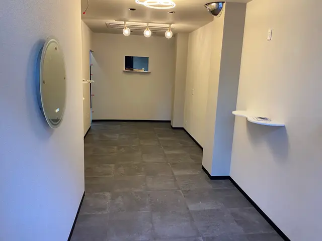 1000件以上の床施工経験者が行う、住宅・小規模店舗向けクッションフロア張替サービスの画像