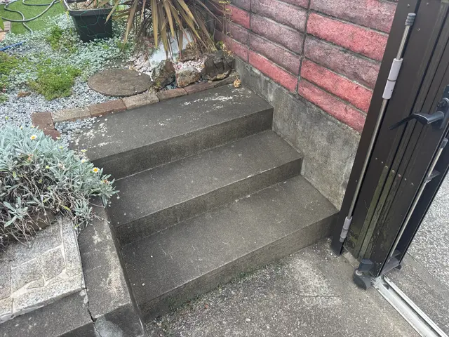 石材クリーニング専門店だから落とせる技がある！サービスの画像