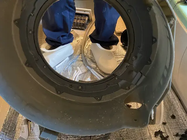 【ドラム式洗濯機分解洗浄】乾燥時間が長く感じたらクリーニングしませんか？サービスの画像