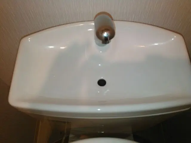 プロの技術でスッキリきれい！トイレクリーニングサービスの画像