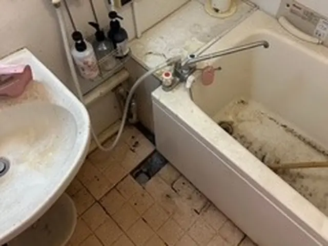 プロの技術で浴室内の見えないところまでキレイにしませんか！サービスの画像