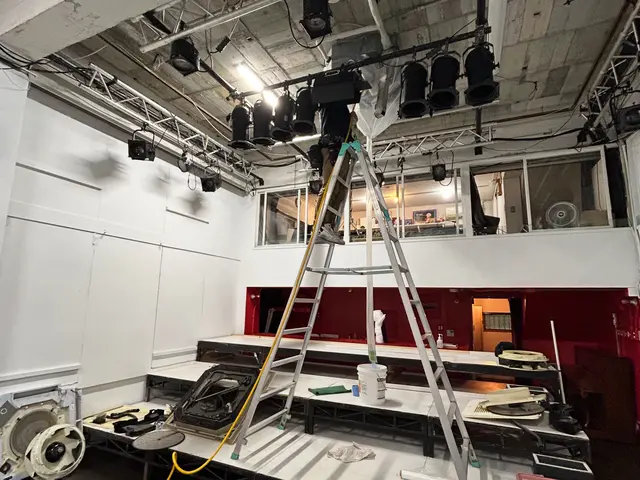 家庭用埋め込み式はお得◎業務用ACも対応しております。サービスの画像