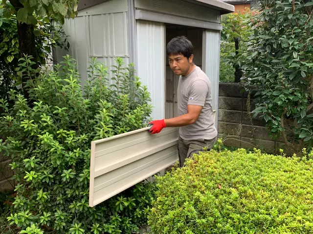 《地域密着》中身も一緒に回収処理可能◎女性スタッフ同行OK！損害保険加入済サービスの画像