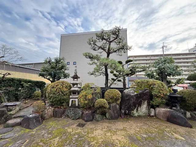 庭木の剪定・お手入れサービス【丁寧・安心対応】まずは無料のお見積を！サービスの画像