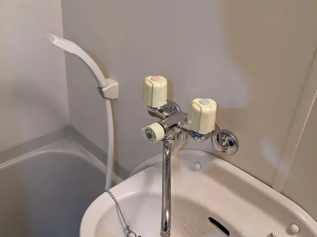 ネット等で購入した水栓器具を即日、取り替え致します。【駐車場代当店負担】サービスの画像