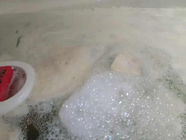 配管内に潜む『雑菌・皮脂・ヌメリ・石鹸カス』をドロドロッと洗浄します！サービスの画像