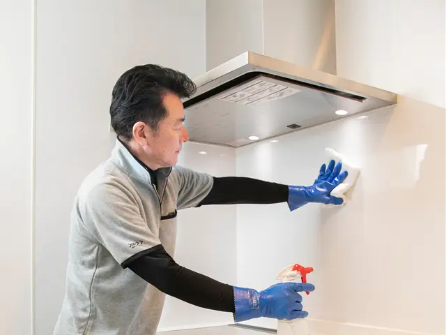 油汚れのレンジフードとお風呂をキレイにしませんか？サービスの画像