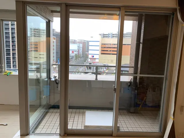 【夫婦2人で訪問致します】窓　窓枠　網戸　クリーニング！！サービスの画像