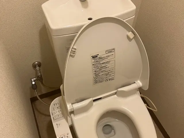 ウォシュレット取り付け、取り外しならお任せ下さい！サービスの画像
