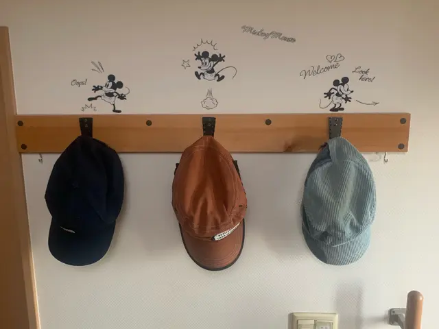 ハンガーパイプ取り付けお任せください！現場に合わせてカット【加工無料】サービスの画像