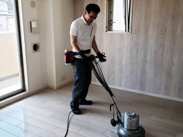 【業歴30年の経験実績！】女性スタッフ同行OK！美装プロのフロアコーティング工事サービスの画像