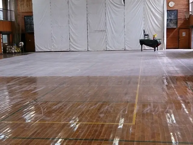 【業歴30年の経験実績！】女性スタッフ同行OK！美装プロのフロアコーティング工事サービスの画像