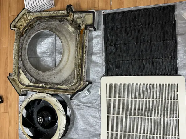 埋め込みエアコン分解専門店！3回洗浄で臭いや汚れも徹底洗浄！サービスの画像