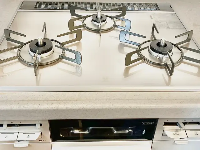 【ガス機器設置スペシャリスト】柏市周辺のビルトインコンロ交換は当店にお任せ下さいサービスの画像