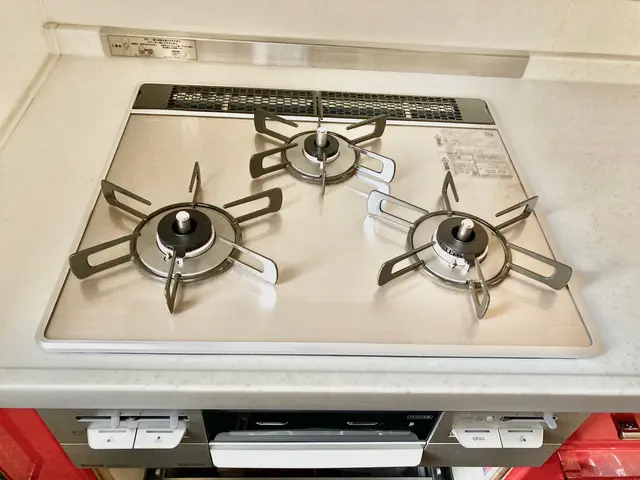 【ガス機器設置スペシャリスト】柏市周辺のビルトインコンロ交換は当店にお任せ下さいサービスの画像