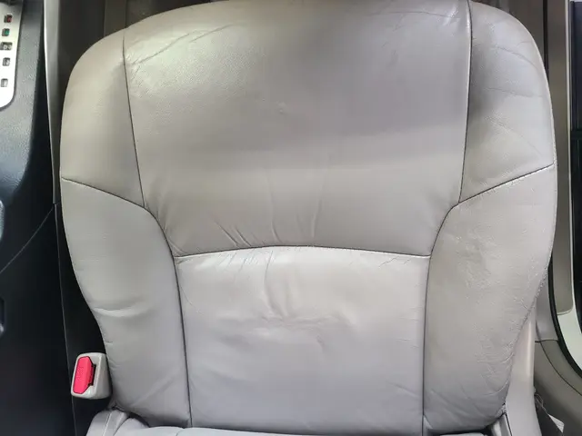 ルームクリーニングやお車の内装補修対応いたします！サービスの画像