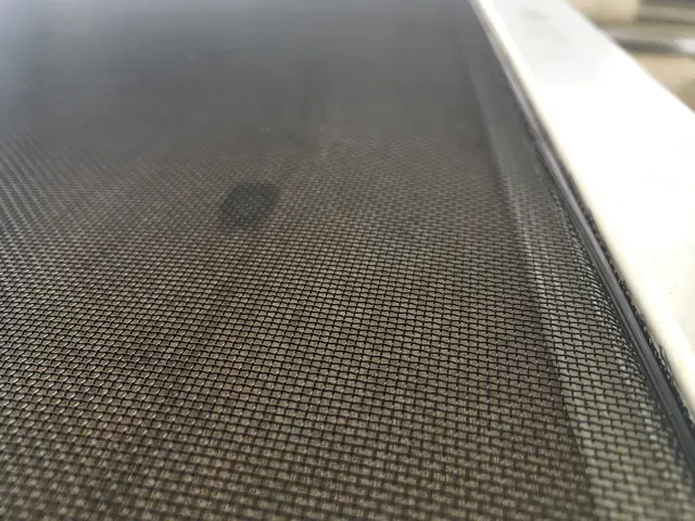 好評の網戸張替え！目の細かい24メッシュ使用で見た目スッキリ！サービスの画像