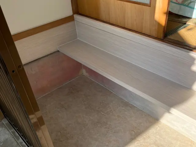 ダイノックシート貼り付けサービスの画像