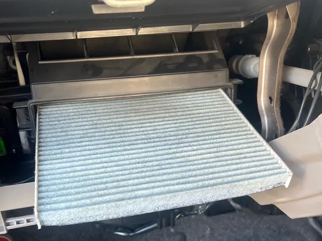 【業歴20年以上、国家資格取得者】カーエアコンクリーニングはお任せ下さい！！サービスの画像