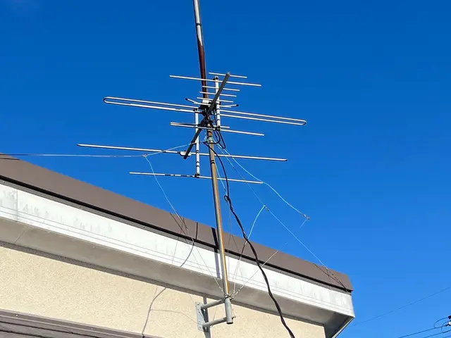 不用なアンテナを撤去致します。サービスの画像