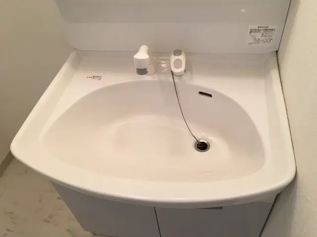 《水周り複数台セットがお得♪》ぴかぴかの洗面台にする事を保証します！サービスの画像