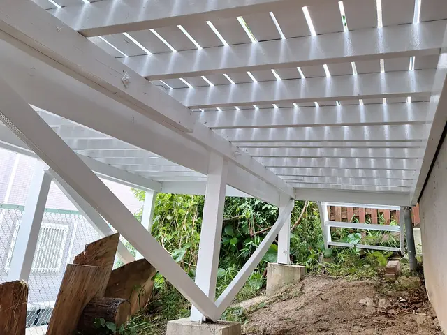 ウッドデッキ補修・部分張り替えなどご相談下さい。サービスの画像