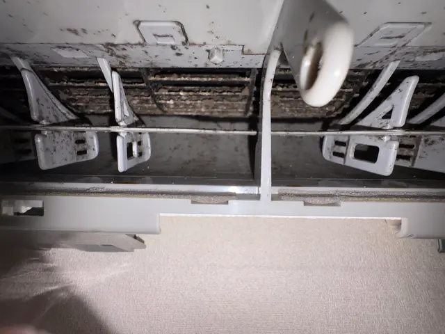 接客満足度に自信あり！損害保険加入済みで安心の自社スタッフによる出張クリーニングサービスの画像