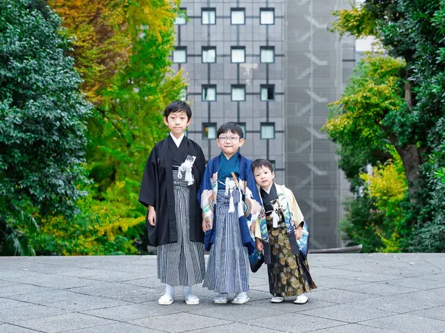 【フォトマスター文部科学省後援】72時間以内に色相.彩度.明度.調整納品致します