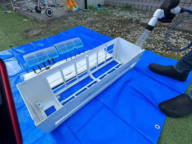 【実績7000件以上】営業時間外も対応可能な壁掛けエアコンクリーニングサービスの画像