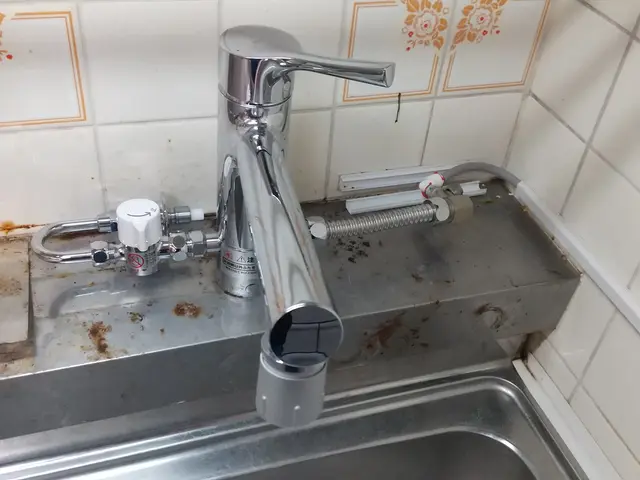 タッチレス水栓もお任せ！蛇口交換施工件数5000件！サービスの画像