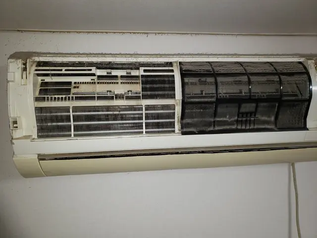 プロのお掃除でお家のエアコンを綺麗に快適に!!サービスの画像