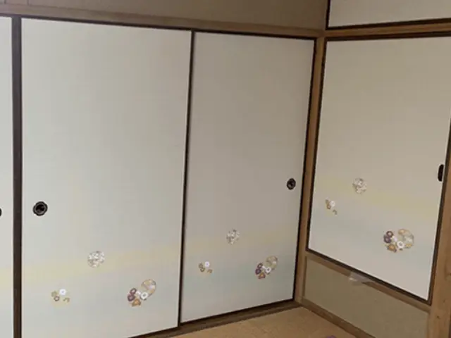 岡山・地域密着◆張替え専門店◆豊富な種類の中からお客様に最適なご提案をいたしますサービスの画像