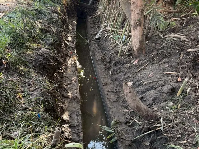 側溝清掃メンテナンス工事サービスの画像