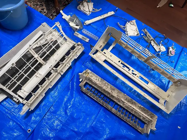 お掃除大好き芸人のやりすぎエアコンクリーニング！ご体感ください！サービスの画像