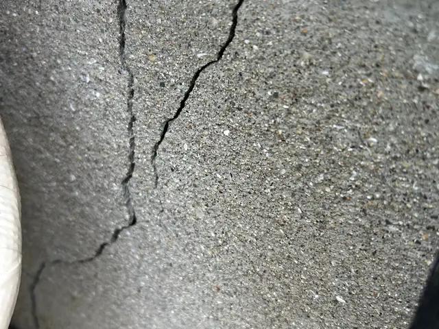 《大切な人命と家屋を守るために》住宅基礎専門クラック補修！アラミド繊維シート◎サービスの画像